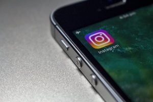 Read more about the article How to Add and Delete Multiple Links to Instagram Bio