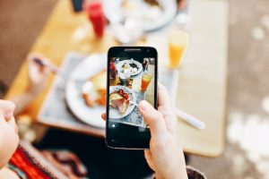 Read more about the article How to Create a Food Delivery App?